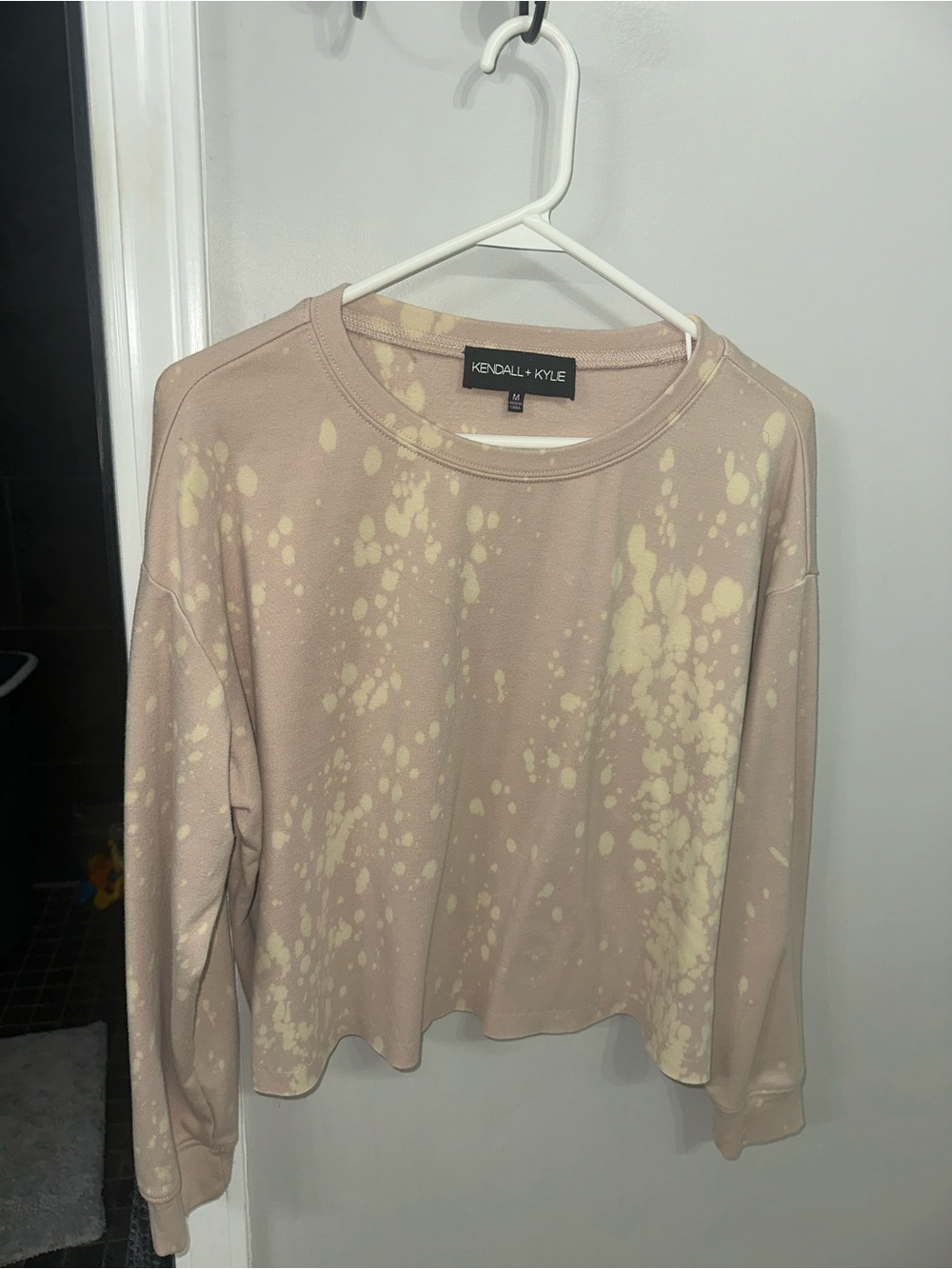 Kendall & Kylie Beige Splatter Long-Sleeve Crewneck Top